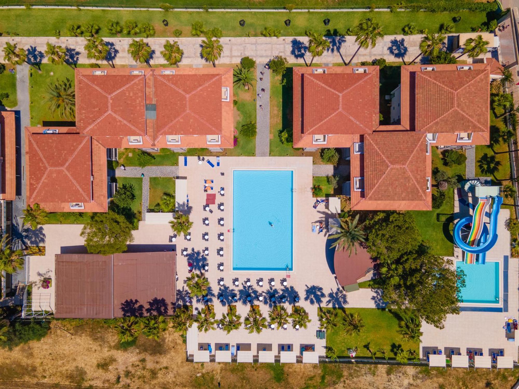 Sural Garden Hotel Side Exterior photo