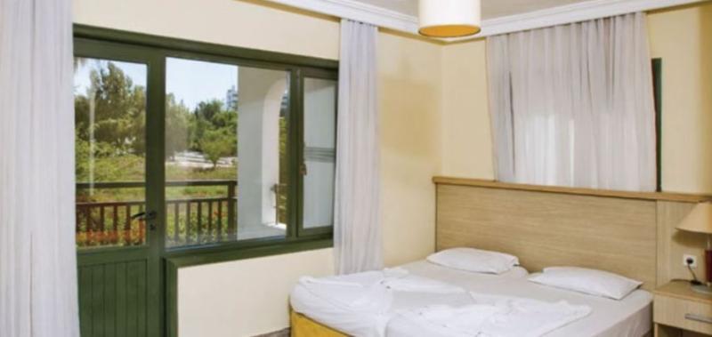 Sural Garden Hotel Side Exterior photo